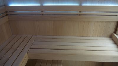 Royal Deluxe Innen Sauna Abachi Holz 2000x2000x1985 inkl. Zubehör